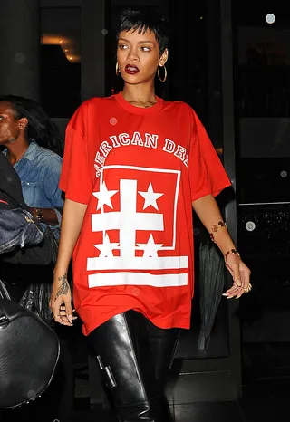 Dream Girl - Rihanna rocks a fitting T-shirt that reads: &quot;American Dream&quot; as she makes her way out of her hotel in New York City and signs autographs for fans before heading back into the studio to record new music. (Photo: Hall/Pena, PacificCoastNews.com)