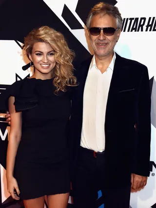 mgid:file:gsp:scenic:/international/mtvema/2015/images/galleries/ToriKelly_AndreaBocelli-GettyImages-494263168-3x4.jpg