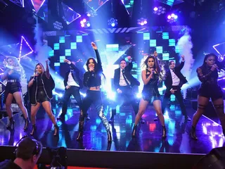 mgid:file:gsp:scenic:/international/mtvema/2015/images/galleries/FifthHarmony-GettyImages-494209002-4x3.jpg