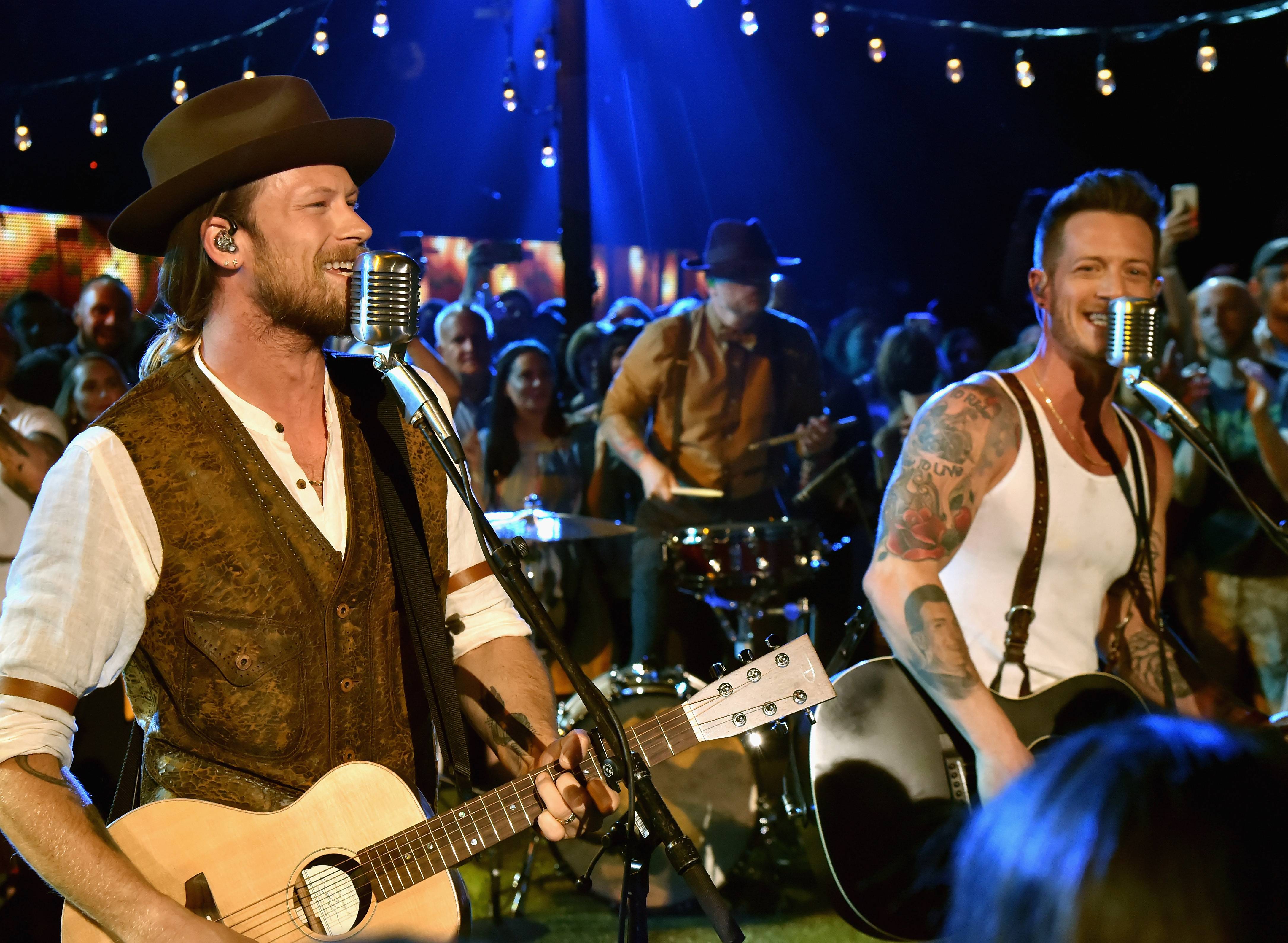 CMTawards: Florida Georgia Line's Roots Show with “Simple” | News | CMT