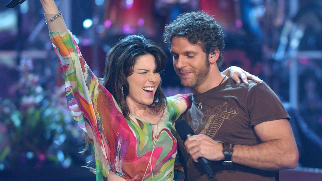 Watch Shania Twain and Billy Currington Reunite On Stage For "Party