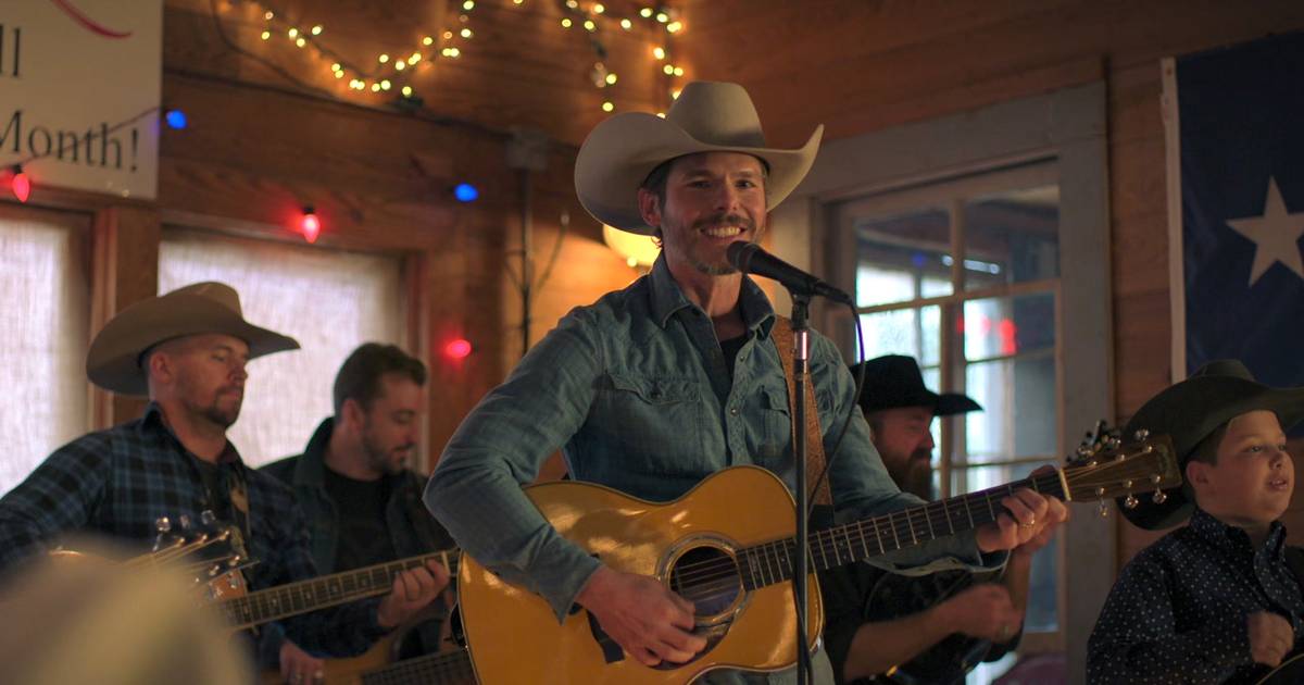 Granger Smith Leaned Into Pain Of Losing Son In New Movie "Moonrise" To  Help Others | News | CMT
