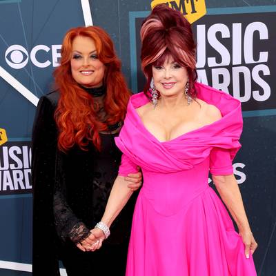 CMT Music Awards 2022 | Red Carpet The Judds | 1080x1080