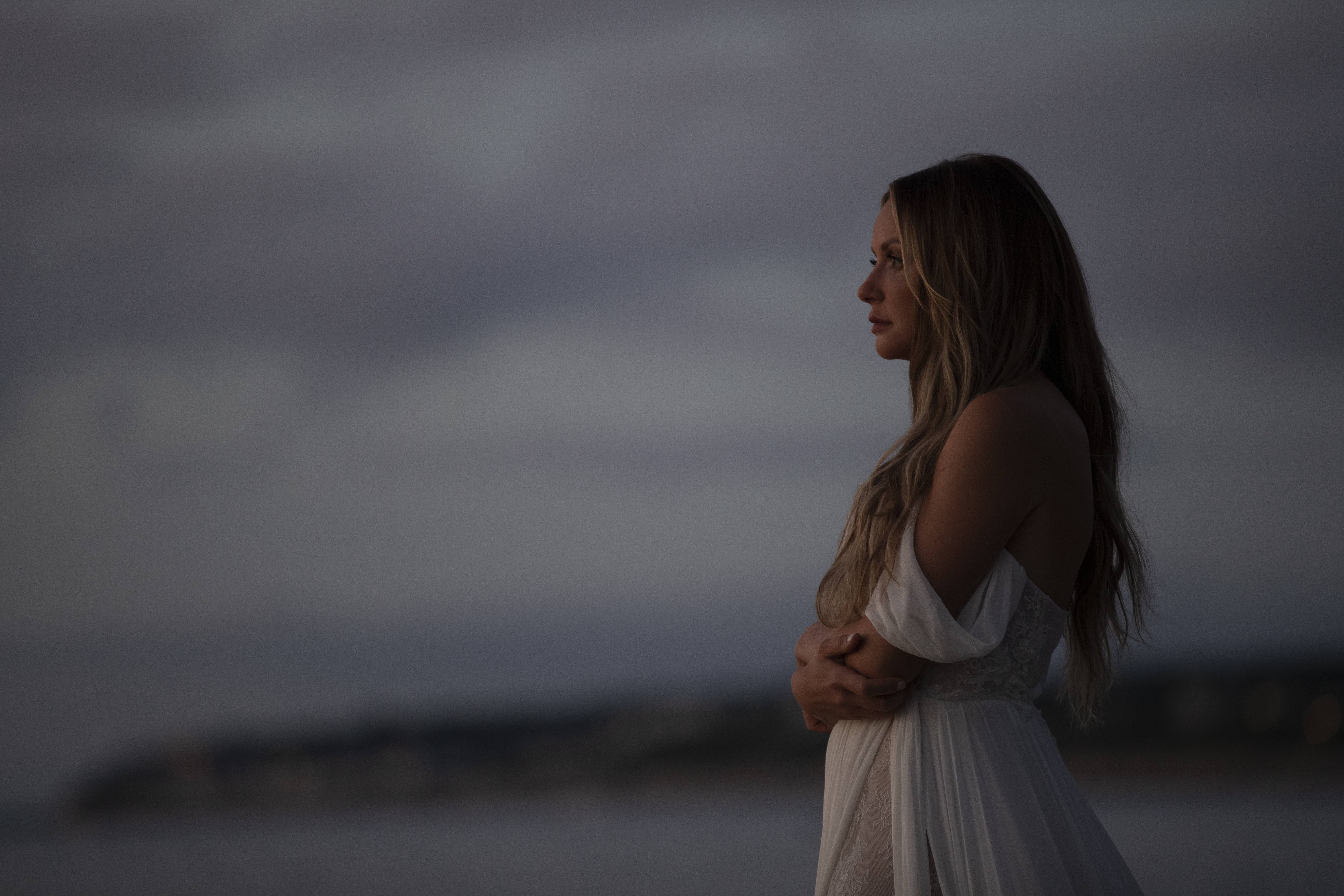 CMT Artist Of The Year: Carly Pearce Releases Reflective Music Video For "What He Didn't Do" | News - Vimarsana News