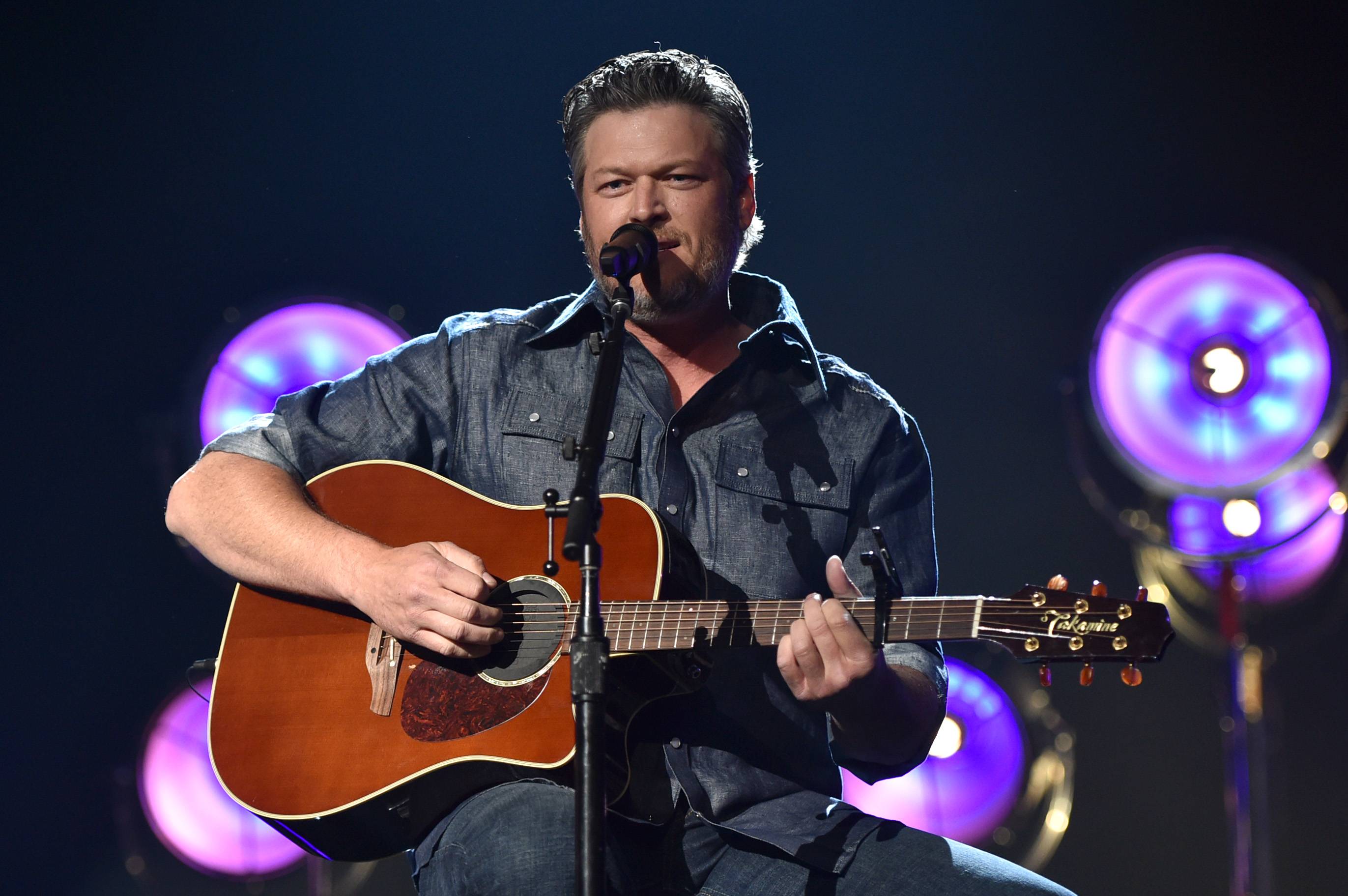 Watch: Blake Shelton Invites 6 Year Old Awaiting A Heart Transplant to ...