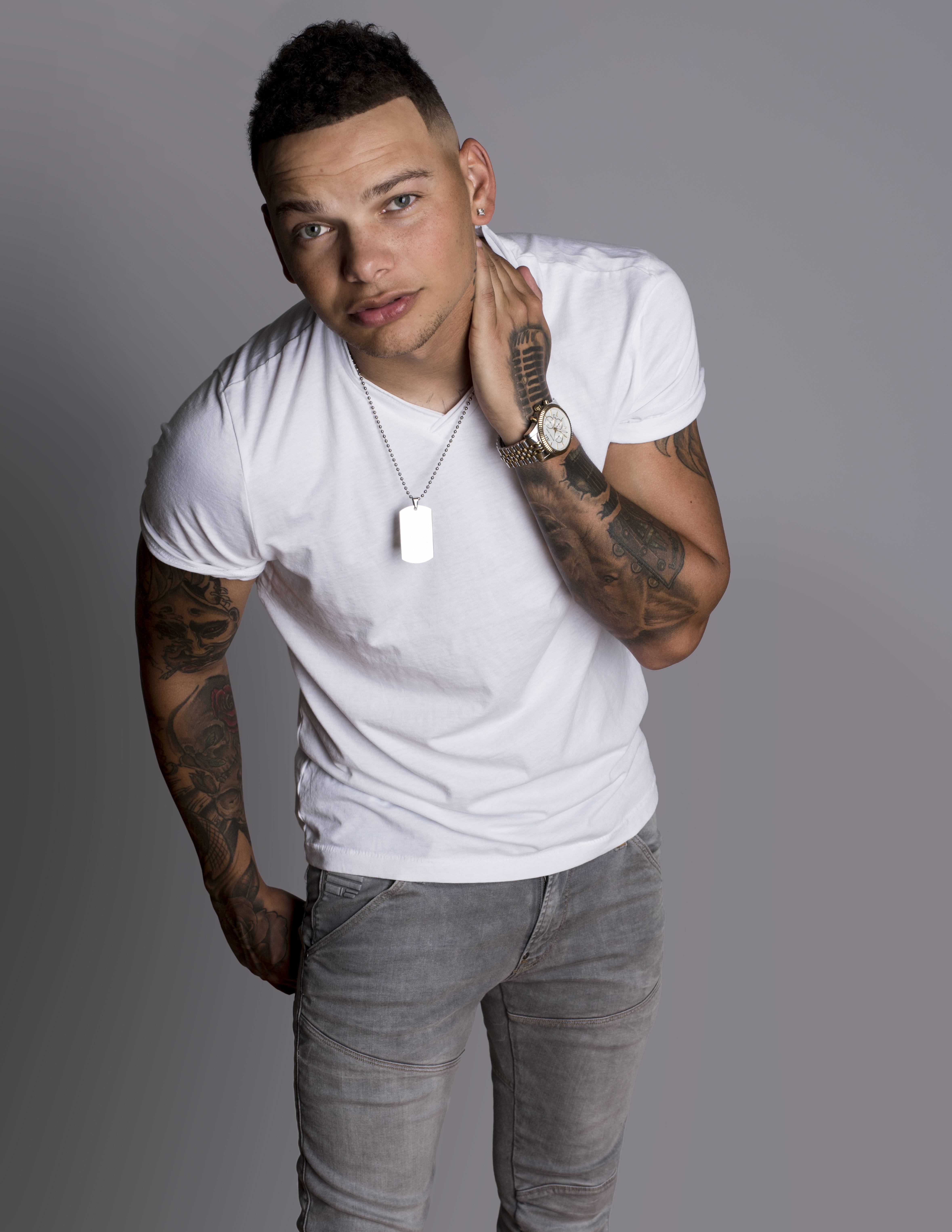 Kane brown. Кейн Браун. Kane Brown фото. Кейн Браун врач.