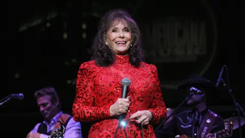 NASHVILLE, TN - SEPTEMBER 19: Loretta Lynn performs during the 16th Annual Americana Music Festival & Conference at Ascend Amphitheater on September 19, 2015 in Nashville, Tennessee. 