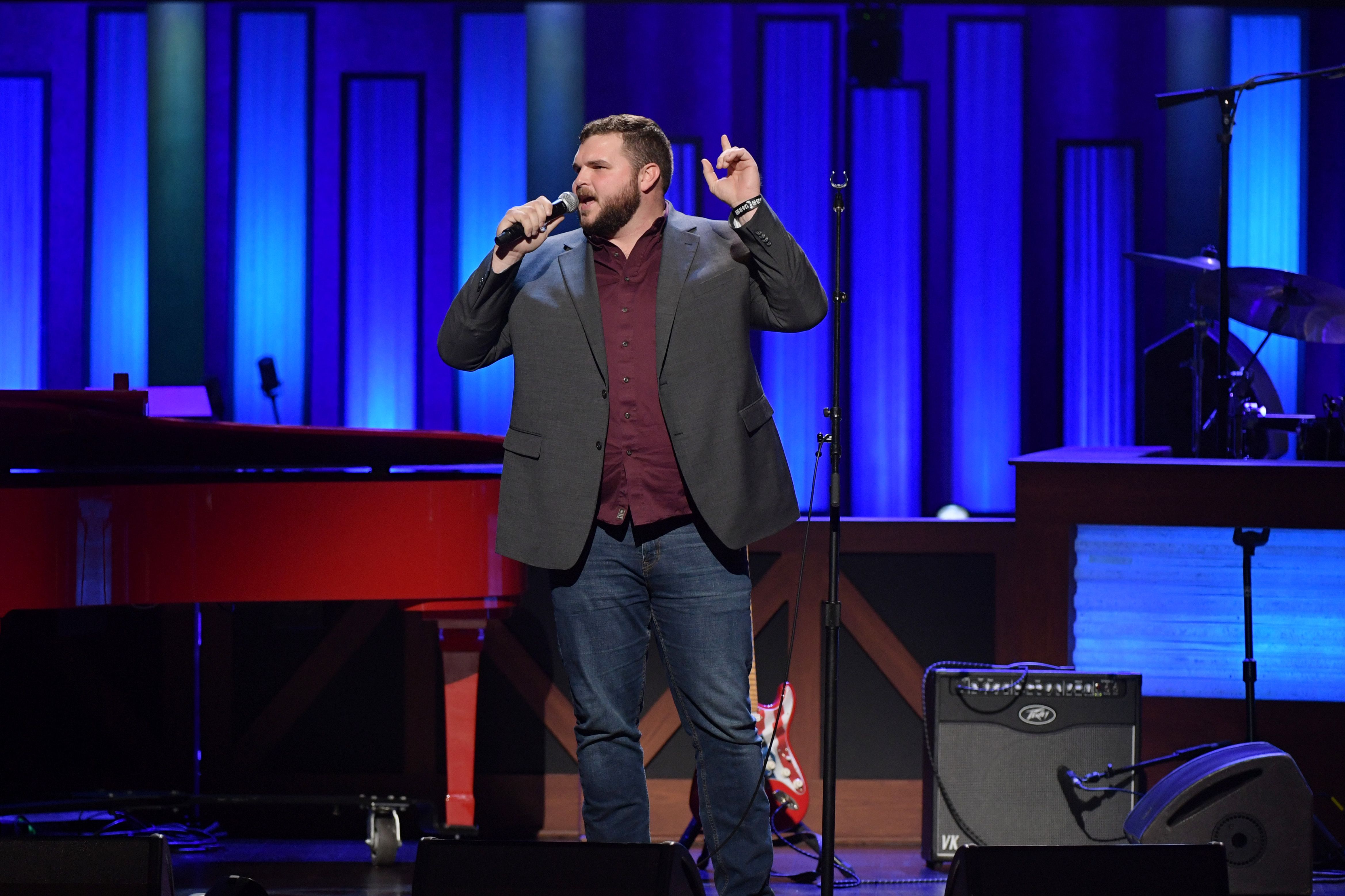 Pics Jake Hoot and Wife Brittney First Child News CMT