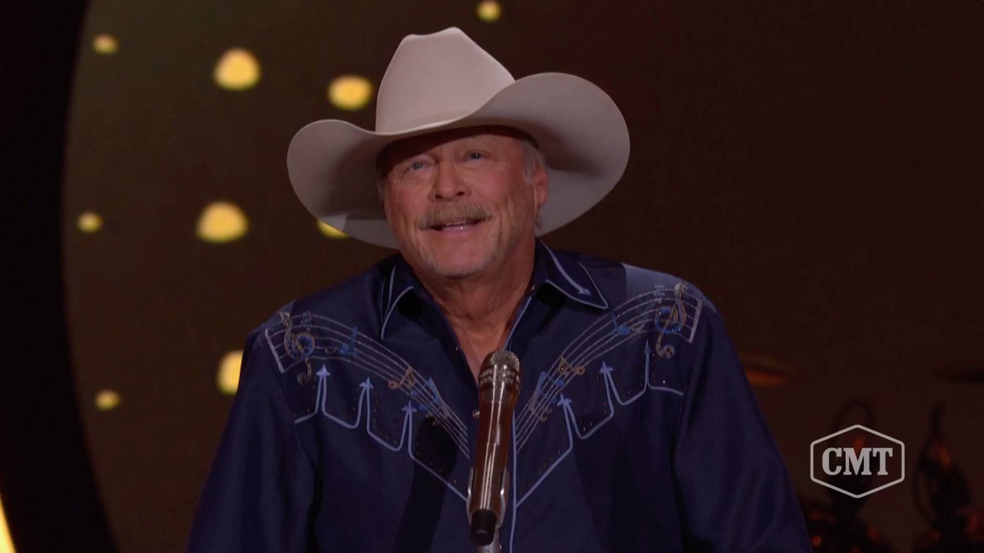 Alan Jackson Accepts the Artist of a Lifetime Award CMT Artists of