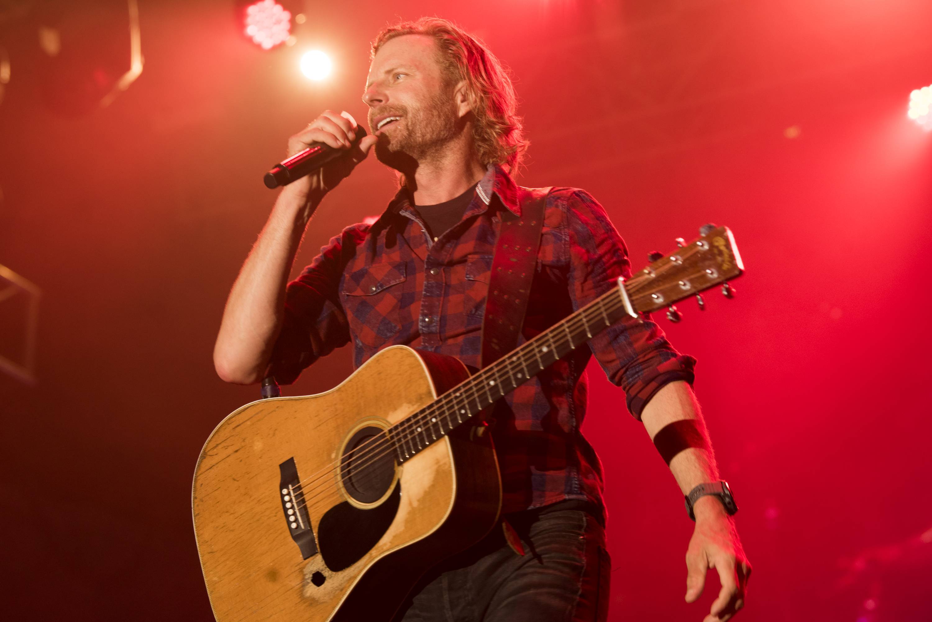 Dierks Bentley Shares Advice to Jordan Davis on Being Dad of 3