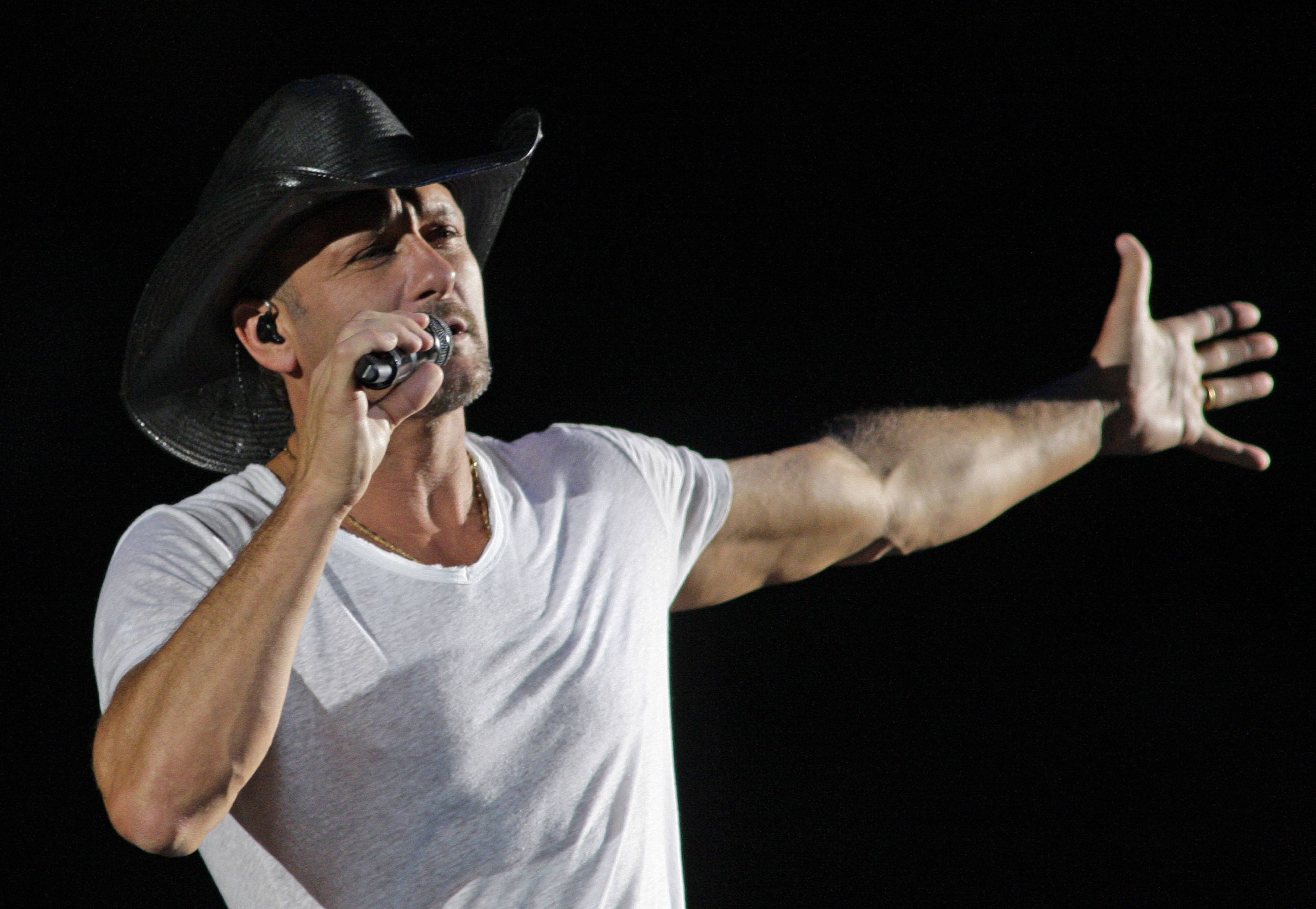 Tim McGraw Explains How 18 Songs Made the Cut News CMT