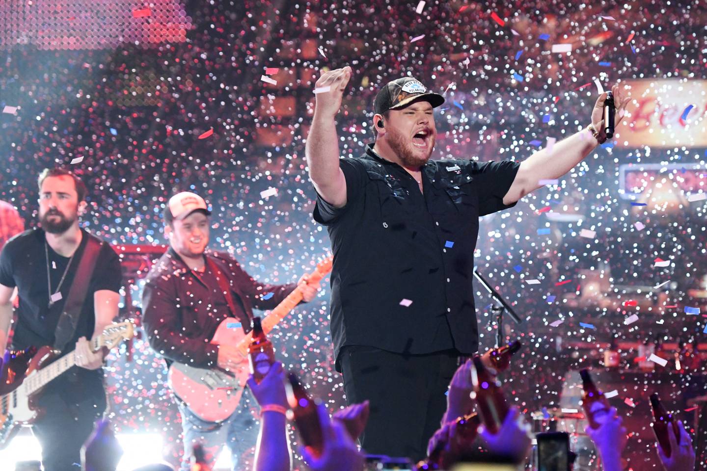 Luke Combs Extends Beer Never Broke My Heart Tour News CMT