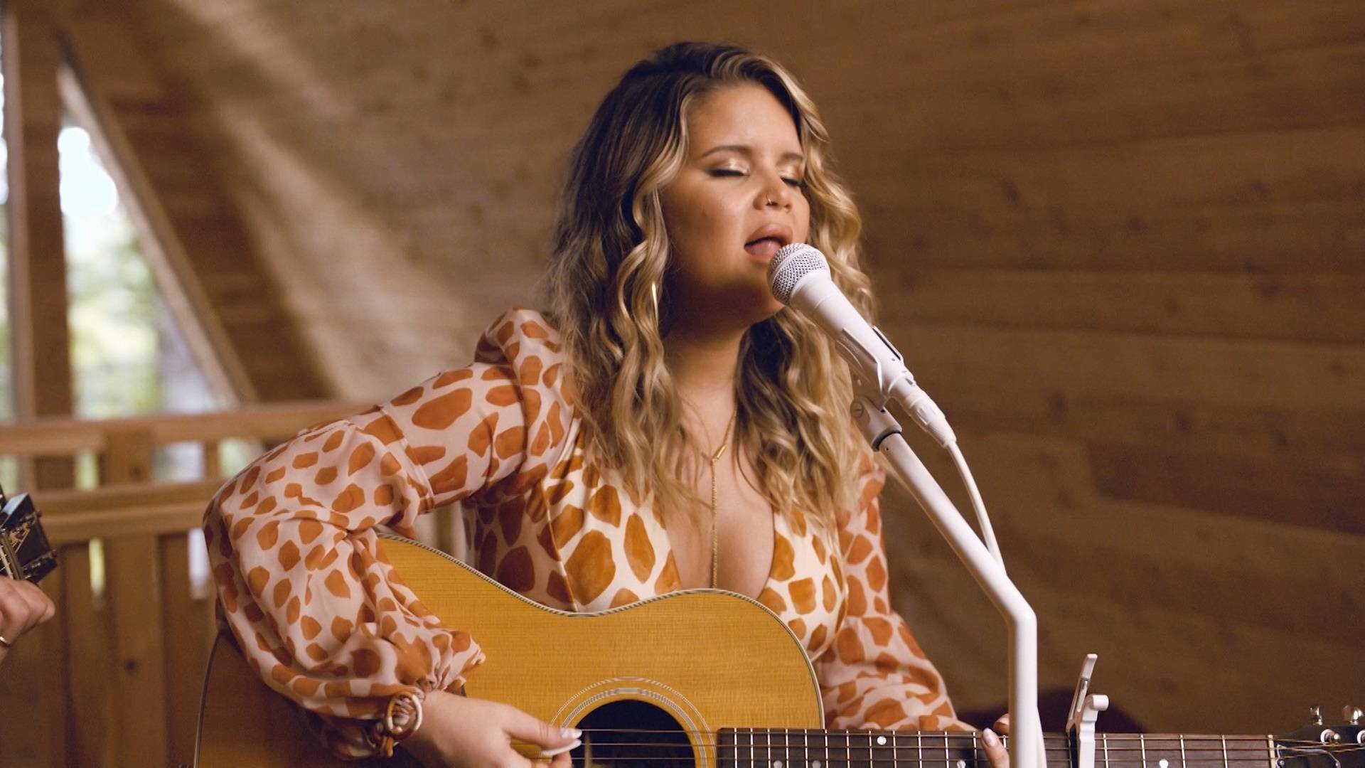 Watch Maren Morris Performs "To Hell and Back" at the 2020 CMT Music