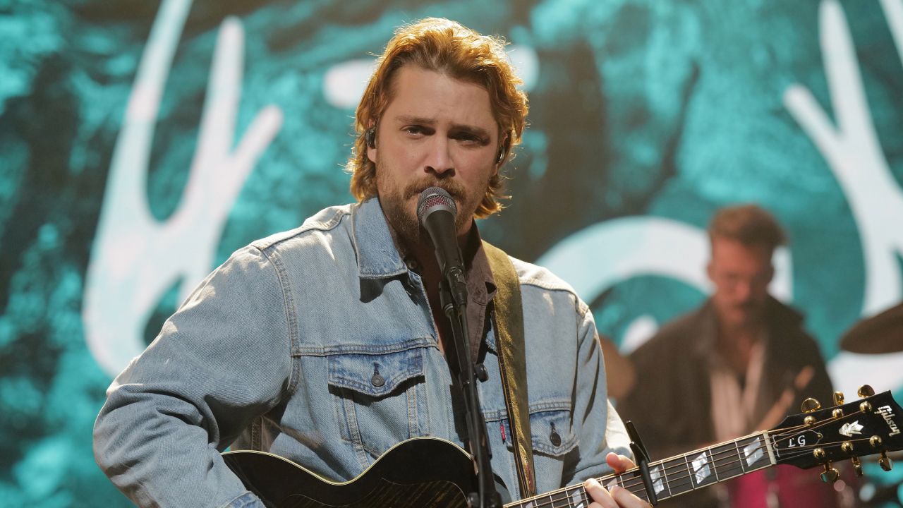 Yellowstone's Luke Grimes Is Motivated By Father's Death, Uses Writers' Strike To Pursue Country Music - Vimarsana News