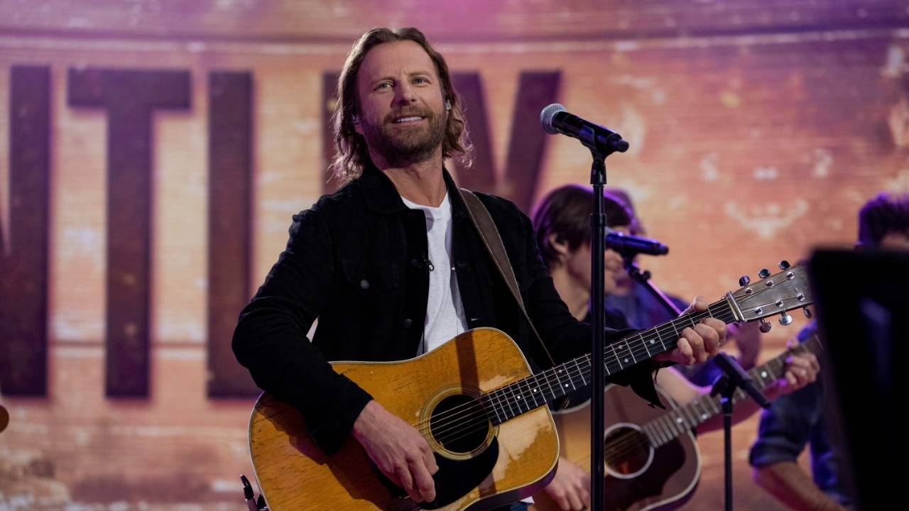 Dierks Bentley Announces Summer Gravel & Gold Tour with Jordan Davis