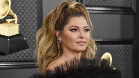 LOS ANGELES, CALIFORNIA - JANUARY 26: Shania Twain attends the 62nd Annual GRAMMY Awards at STAPLES Center on January 26, 2020 in Los Angeles, California. 