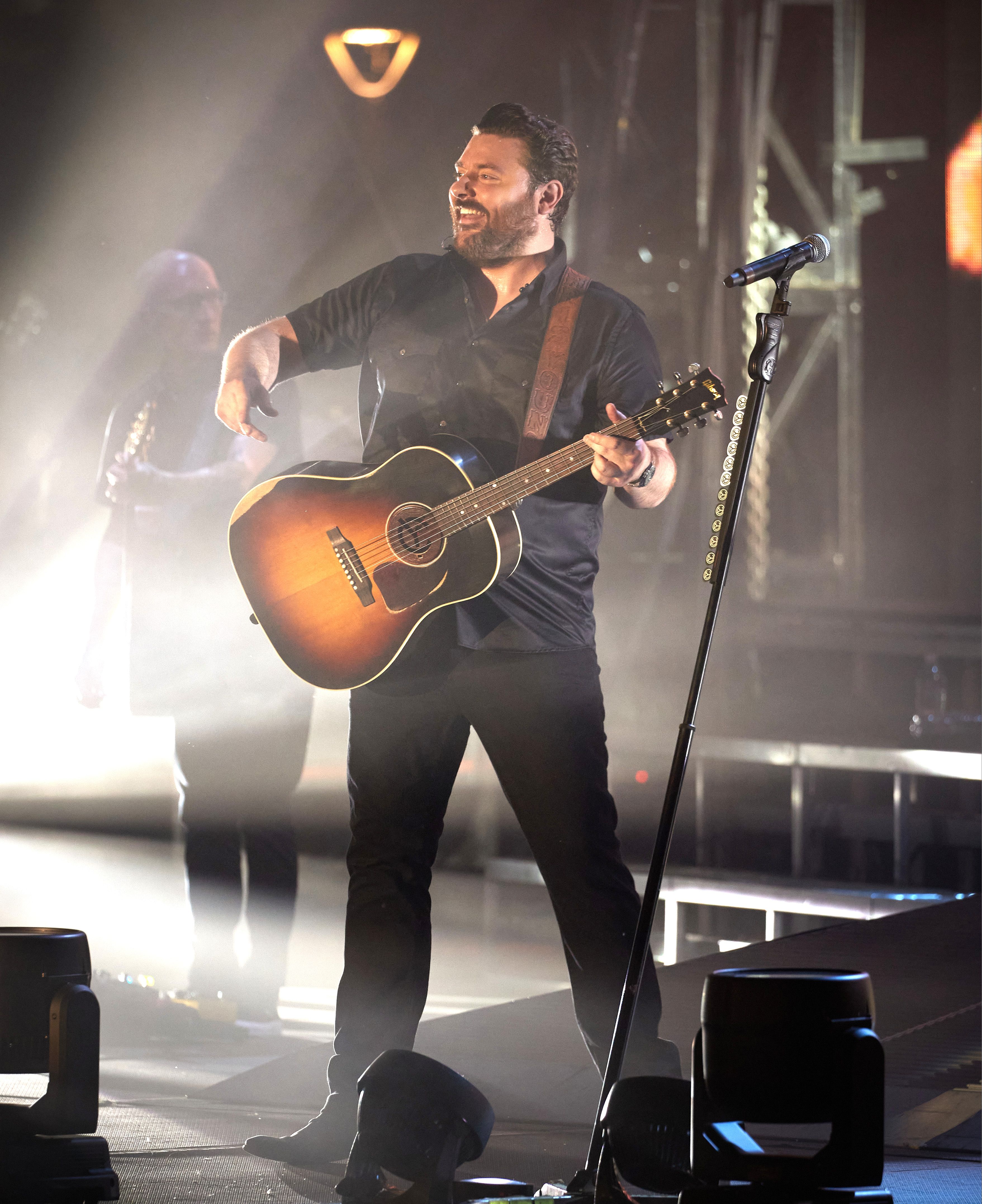 Chris Young Turns Free Nashville Concert Into Music Video Shoot News
