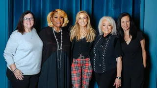 CMT Smashing Glass 2023 | Margaret Comeaux, Honoree Patti LaBelle, Sheryl Crow, Honoree Tanya Tucker and Leslie Fram | 1920x1080