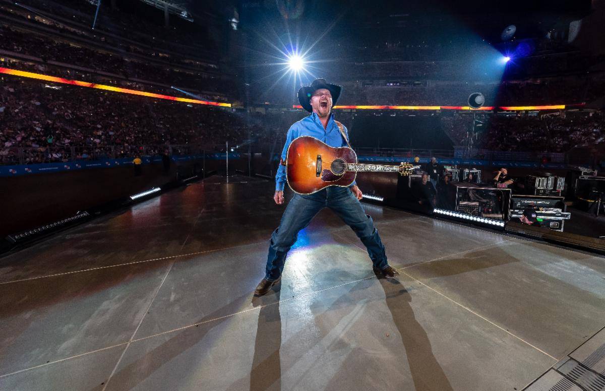 Cody Johnson Becomes Third Artist Ever To Sell Out Opening Night Of The  Houston Rodeo, News