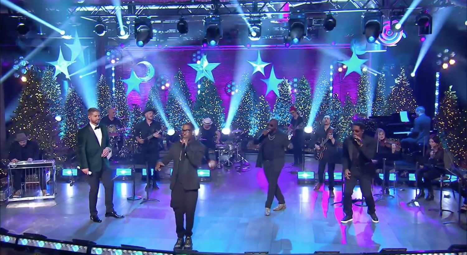 CMT Presents A Crossroads Christmas Edition With Brett Young, Featuring