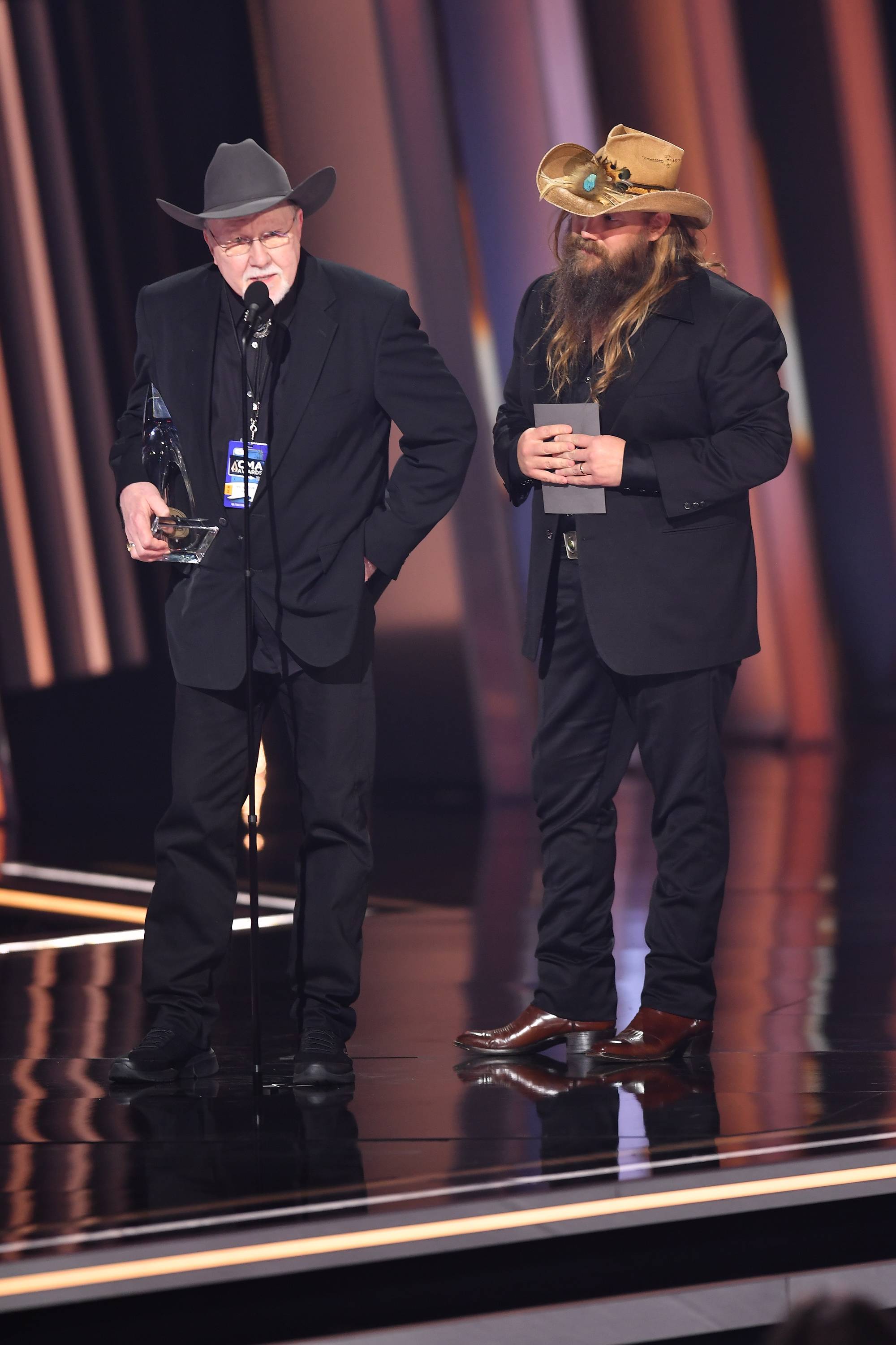 55th CMA Awards: Chris Stapleton Dominates and Other Winners | News | CMT