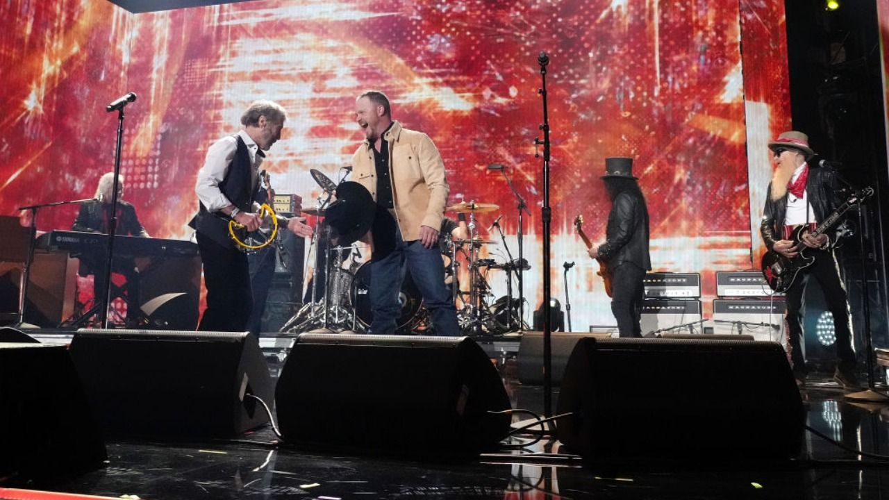 2023 CMT Music Awards: Watch Cody Johnson, Billy Gibbons, Slash and More Pay Tribute to Lynyrd Skynyrd - Vimarsana News