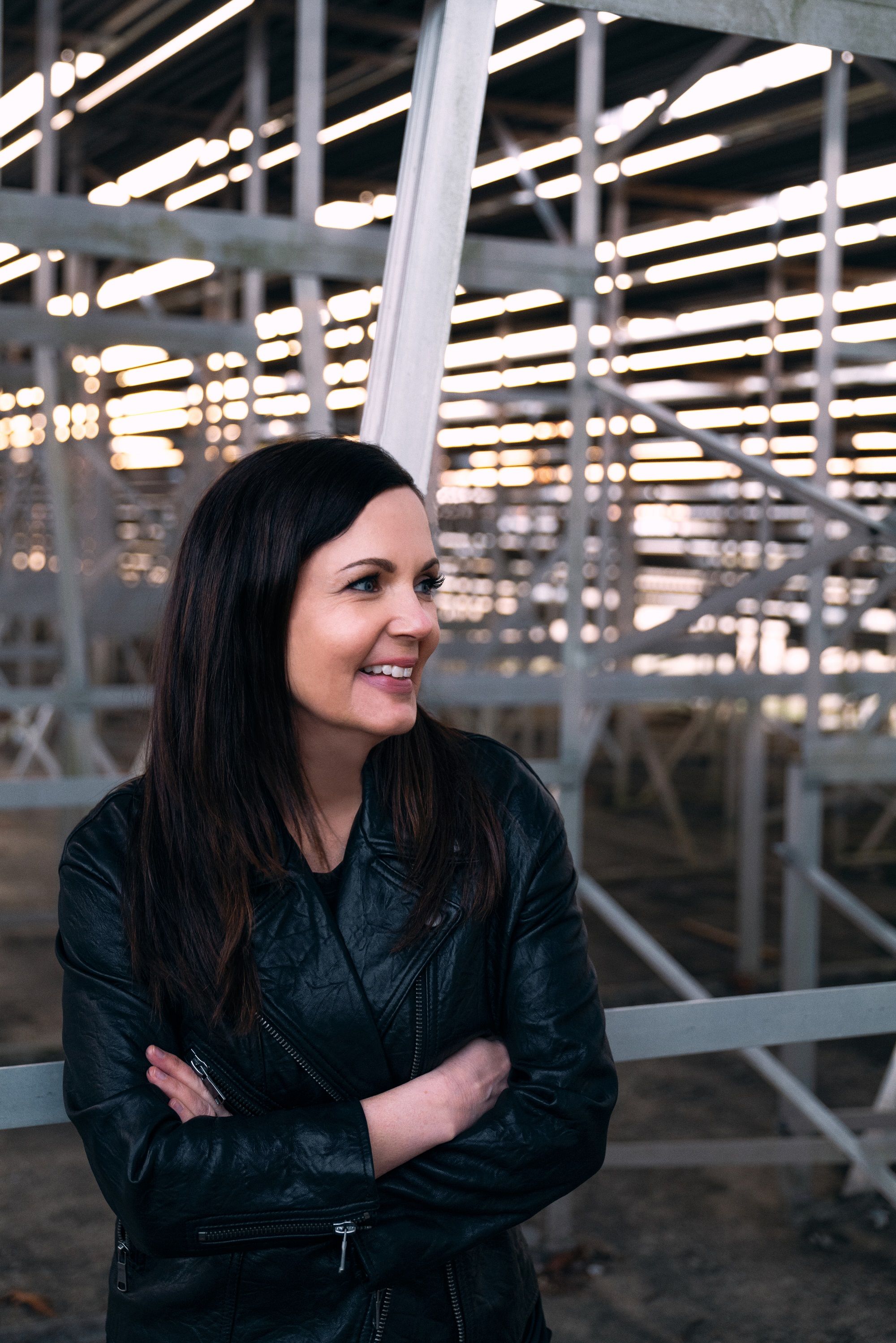 To Preview Her Next Album, Lori McKenna Picks "Good Fight" News CMT