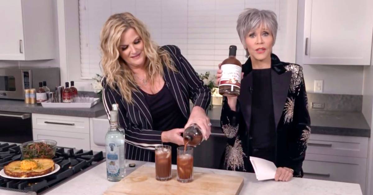 Trisha Yearwood - It's Wednesday night, what are YOU cooking for dinner? Trisha's  cookware is now available on .com  - Team TY