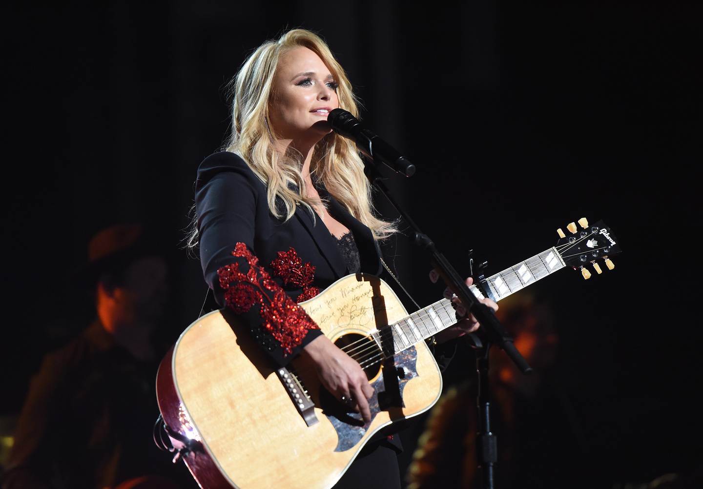 Get a Taste of Life on the Road with Miranda Lambert | News | CMT