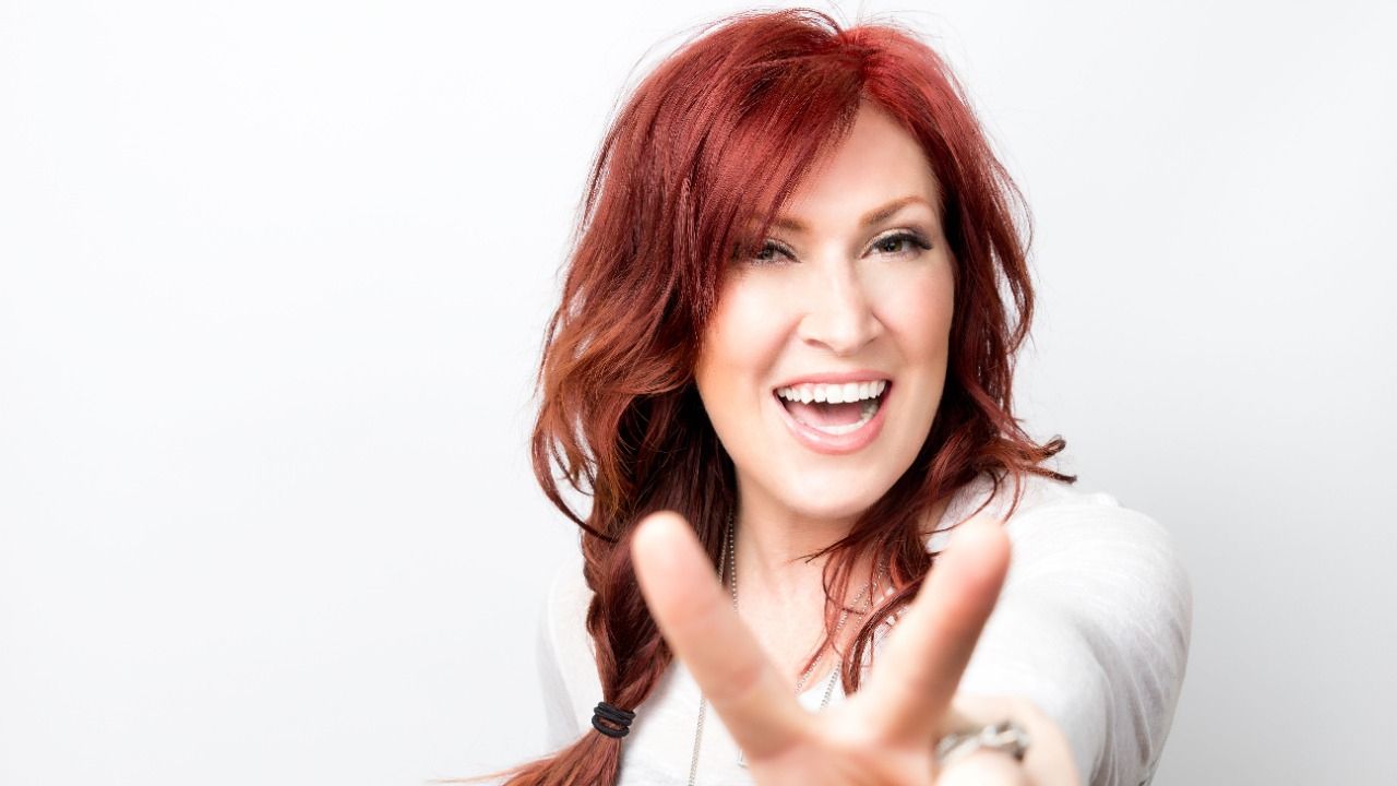 Jo Dee Messina Talks "Heads Carolina, Tails California" and How She