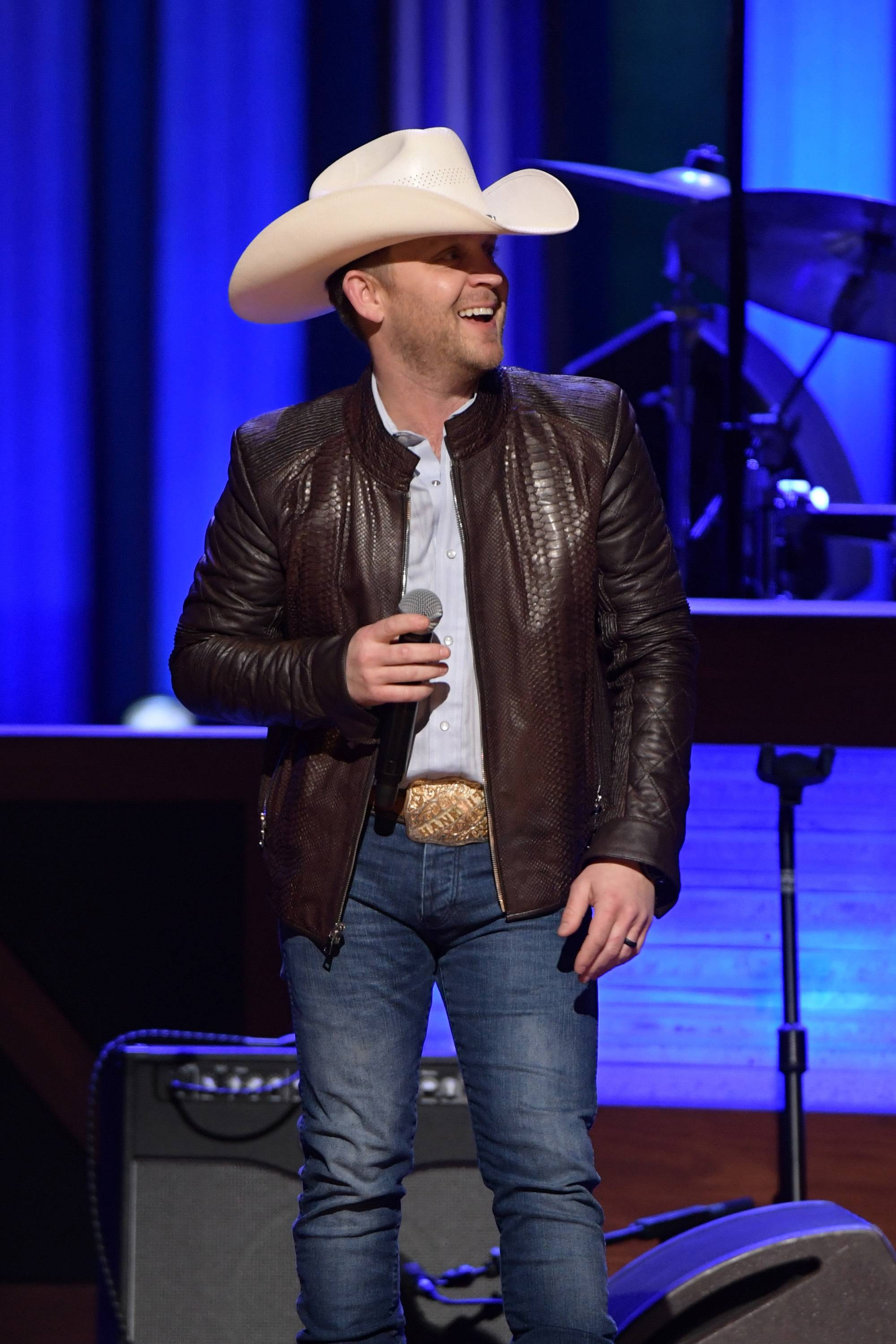 Justin Moore Unveils Podcast, Plans Live Album News CMT