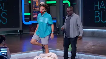 mgid:file:gsp:entertainment-assets:/cc/images/shows/WHY_w_Hannibal_Buress/Clip_Images/106/WHY106_EricAndre_Twitter.jpg