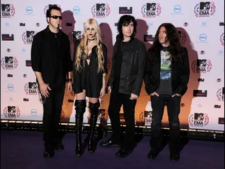 2010 Red Carpet Image 35