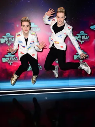 mgid:file:gsp:scenic:/international/mtvema/2013/images/_night-of/red_carpet/flipbook-promo-1920x1440/Jedward-Getty-Images-for-MTV-187578255.jpg