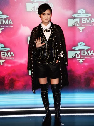 mgid:file:gsp:scenic:/international/mtvema/2013/images/_night-of/red_carpet/flipbook-promo-1920x1440/Chris-Lee-Getty-images-for-MTV-187587394.jpg