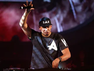 mgid:file:gsp:scenic:/international/mtvema/2013/images/_night-of/performers/flipbook-promo-1920x1440/Afrojack-Getty-images-for-MTV-187587353.jpg