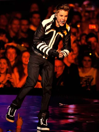 2011 Performers - Image 24