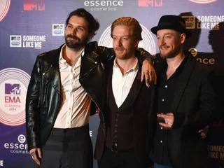 mgid:file:gsp:scenic:/international/mtvema/2014/images/galleries/2014-ema-red-carpet/Simon-Neil-Ben-Johnston-James-Johnston-458697568.jpg