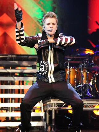 2011 Performers - Image 11