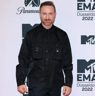 mgid:file:gsp:entertainment-assets:/entertainment-assets/images/E/ema-2022/red-carpet-gallery/ema22_mtv_red_carpet_hero_1920x1080_111322_9.jpg