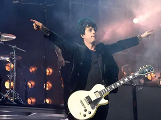 mgid:file:gsp:scenic:/international/mtvema/2016/images/galleries/_night-of/performers/greenday-621510840.jpg