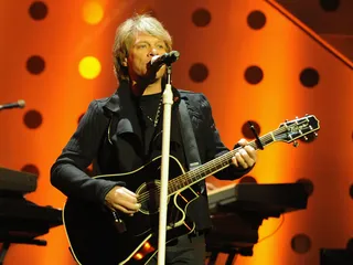 2010 Performers Image 32