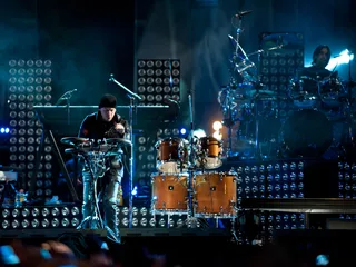 2010 Performers Image 40