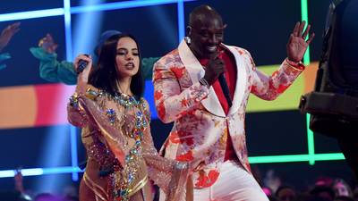Akon & Becky G