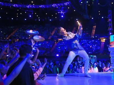 mgid:file:gsp:scenic:/international/kidschoiceawards.com/2016/_nightof/highlights-gallery/highlights-18.jpg