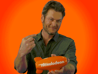 mgid:file:gsp:kids-assets:/nick/promos-thumbs/flipbooks/kids-choice-awards-2016/blake-shelton-sliming-host-announcement/KCA2016_GIF_BLAKE_POINT-BLIMP.gif