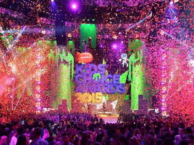 mgid:file:gsp:scenic:/international/kidschoiceawards.com/2015/images/galleries/Show-467966288.jpg