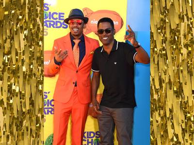 mgid:file:gsp:scenic:/international/kidschoiceawards.com/2015/images/galleries/NickCannon-ChrisRock-467937398.jpg