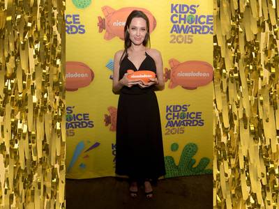 mgid:file:gsp:scenic:/international/kidschoiceawards.com/2015/images/galleries/AngelinaJolie-467962078.jpg