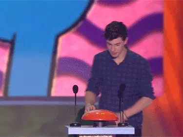 mgid:file:gsp:scenic:/international/kidschoiceawards.com/2015/images/galleries/slime-button1.gif